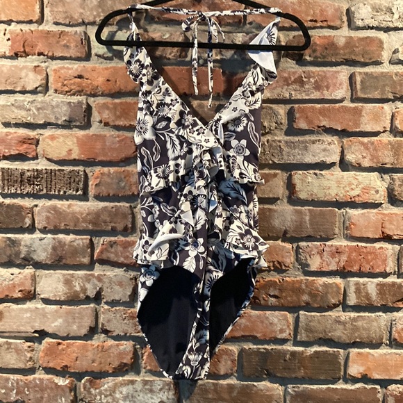 Anthropologie Other - NWOT Anthropologie Maeve Halter swimsuit L